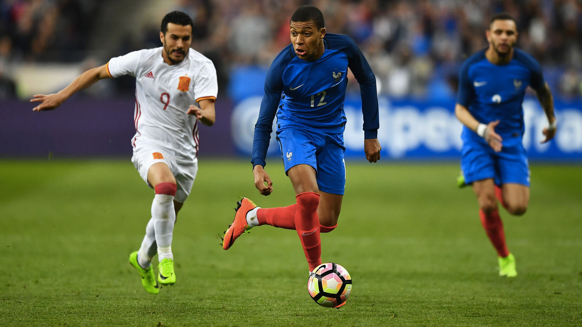 フランスの選手たちと比較